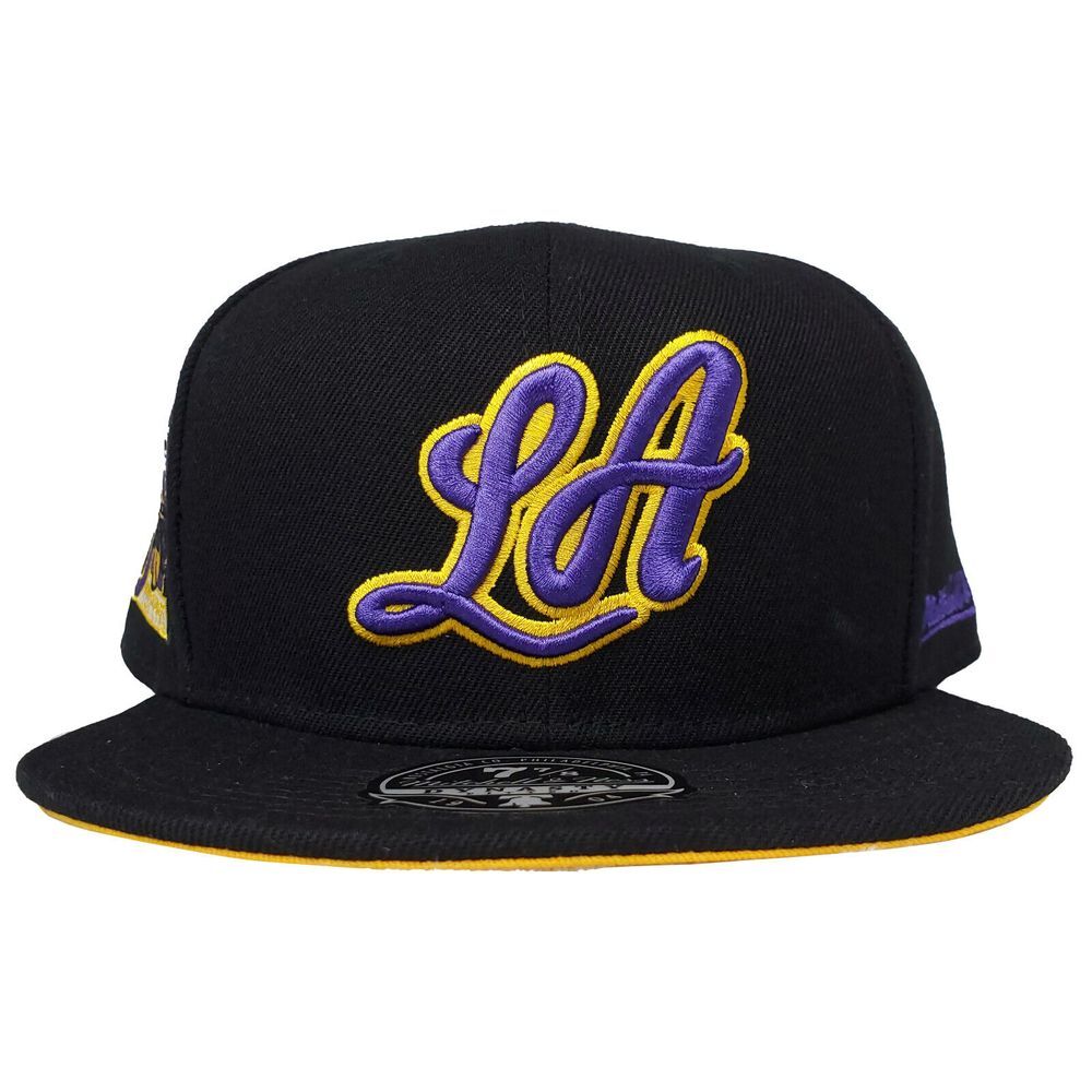 LA Lakers Mitchell &‎ Ness NBA Fitted 7 7/8 Flatbill Hat Cap 3D Logo Black NWT